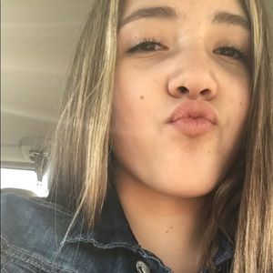 Meet your Posher, Mallory